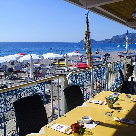 Lägenhetshotell Taormina Letojanni