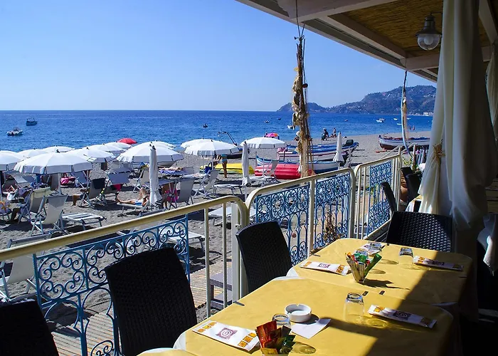 Ξενοδοχείο με διαμερίσματα Taormina Letojanni